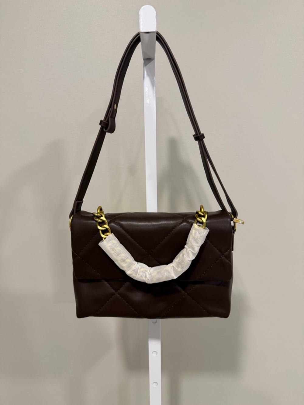 Quilted Brown Leather Shoulder Bag with Gold Chain Accent